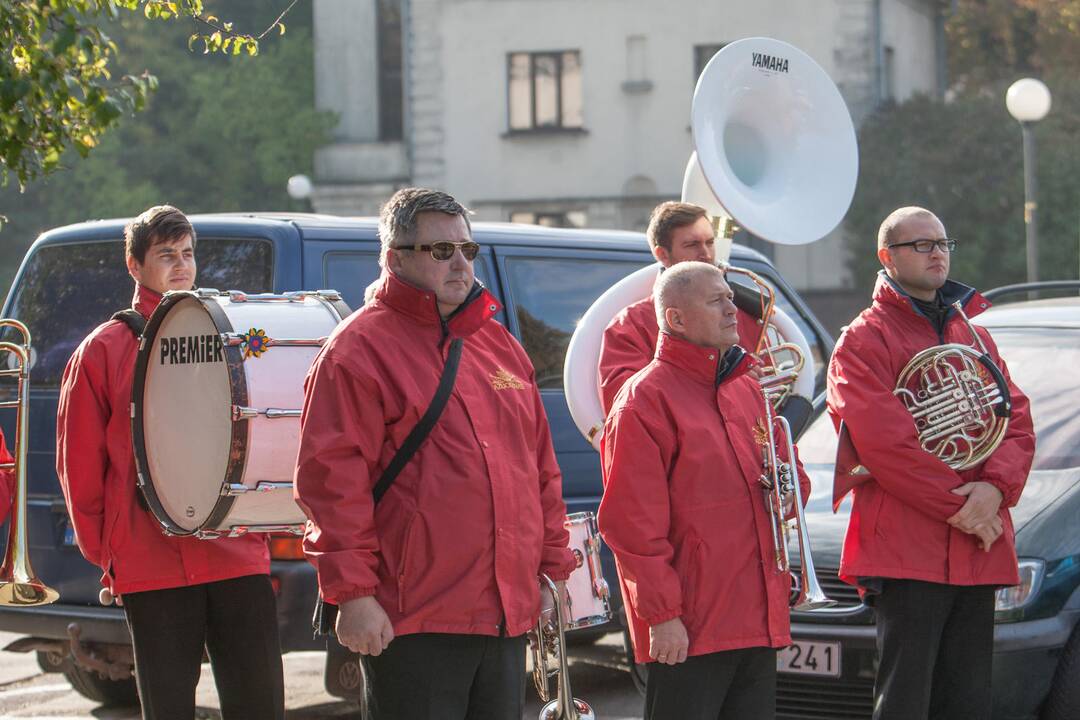 Parodos kalnu pakilo pirmasis troleibusas