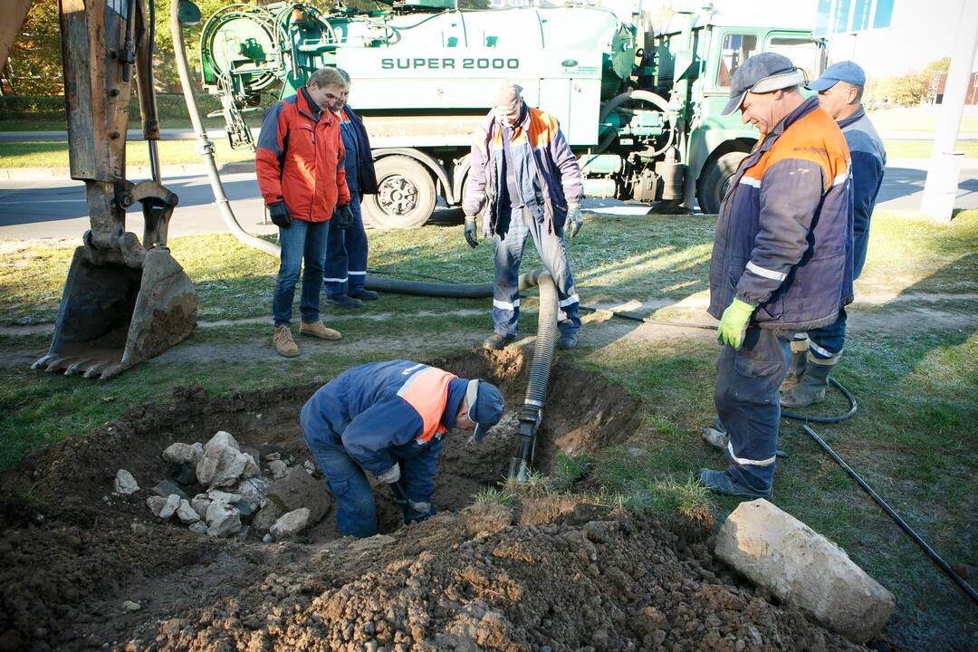 Vandentiekio avarija Šiaurės prospekte