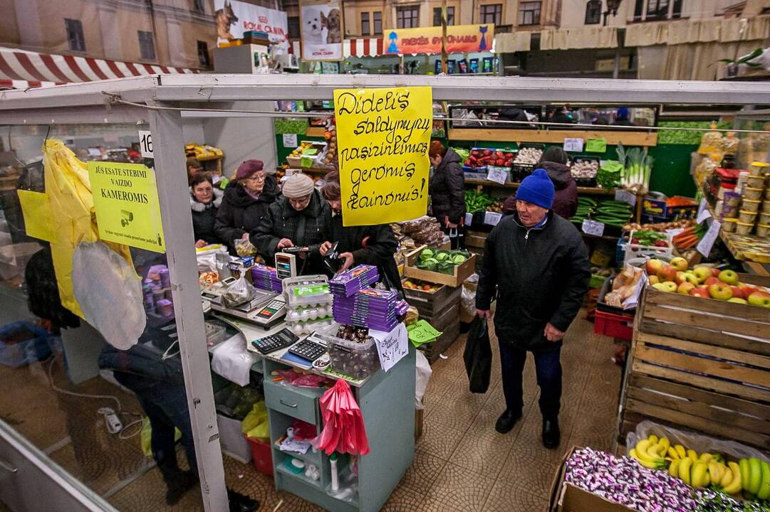 Priešvelykinė prekyba Stoties turguje