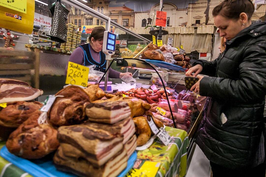 Priešvelykinė prekyba Stoties turguje