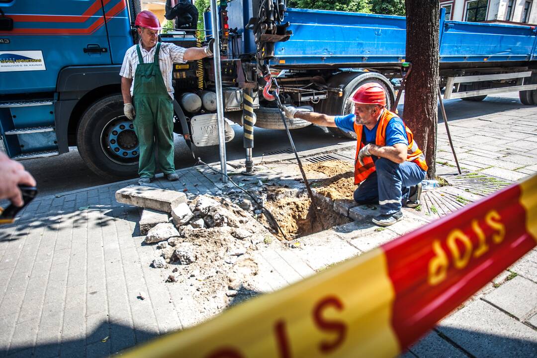 Keičiami šviesoforai Laisvės alėjoje