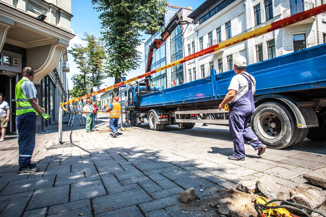 Keičiami šviesoforai Laisvės alėjoje