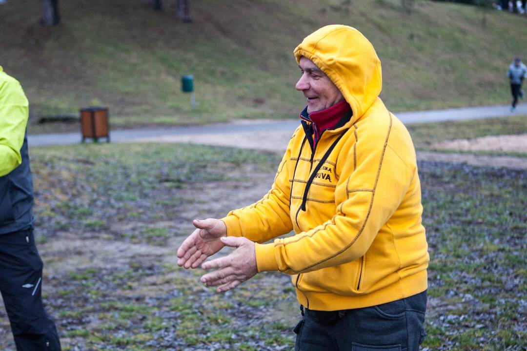 Sveikuoliai metus pradėjo maudynėmis Nemune