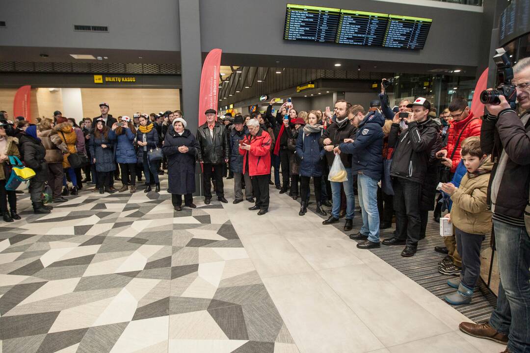 Vilniečių sutikimas Kauno autobusų stotyje