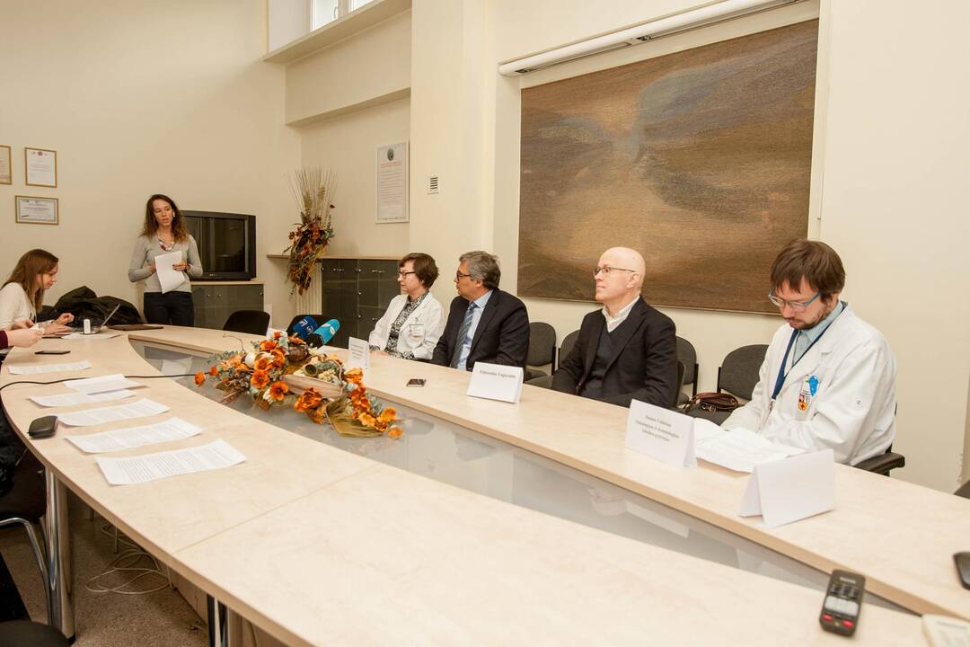 Spaudos konferencija dėl išgelbėto dizainerio