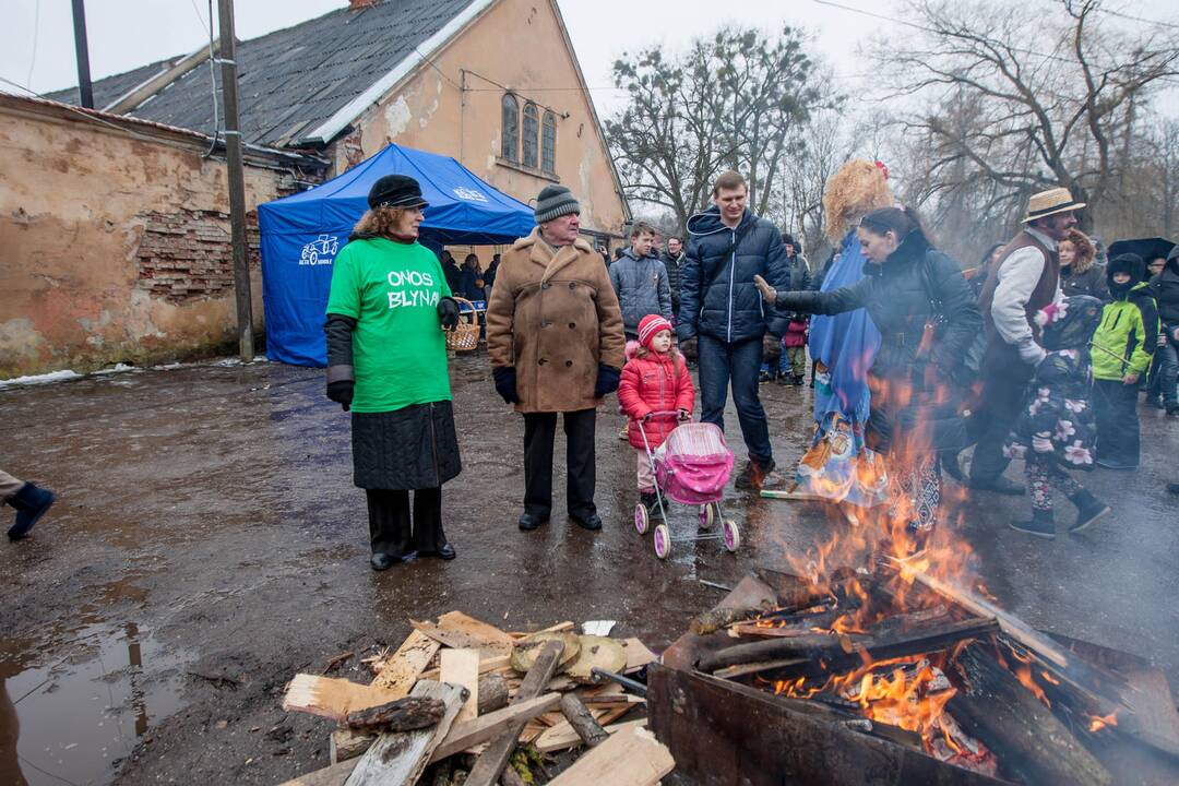 Užgavėnių šventė Kauno botanikos sode 