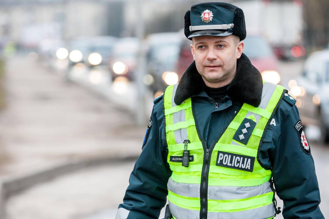 Kauno policija sveikino moteris