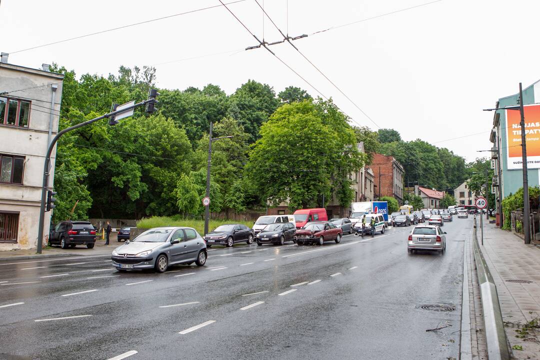 Avarija Parodos kalno papėdėje