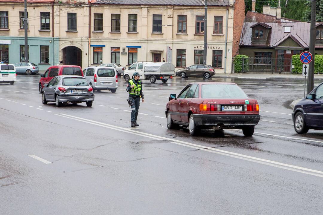 Avarija Parodos kalno papėdėje