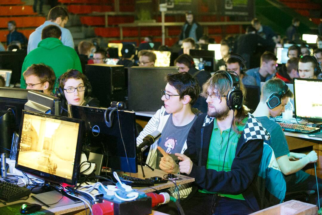 "InfoShow Lan Party" sporto halėje