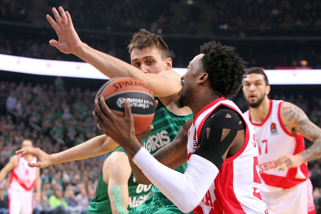 Eurolyga: „Žalgiris“ – „Baskonia“ 77:97