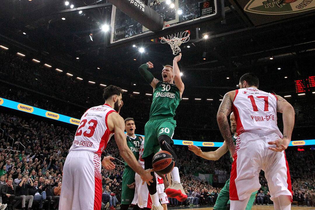 Eurolyga: „Žalgiris“ – „Baskonia“ 77:97