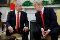 Benjaminas Netanyahu (kairėje) ir Donaldas Trumpas