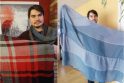 Atsarga: liaudies išmintis byloja, kad batsiuvys dažnai lieka be batų, tačiau T.Daugėla žiemą tikrai nešals – turi pasilikęs du paties austus šalikus.