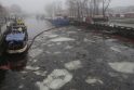 Ugniagesiai nuo ryto pluša užterštoje Danės upėje