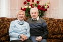 Drauge: kitąmet Bronė ir Petras Šumskai švęs palaimintąsias, 70 metų, santuokos metines. 