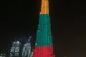 Lietuvos trispalvės spalvomis nušvito aukščiausias dangoraižis pasaulyje!