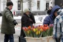 Tradicija: prekeivių Kovo 8-ąją mieste netrūks. Tikimasi, kad orai kojos smulkiesiems verslininkams nepakiš.