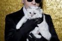 Karlas Lagerfeldas su kate Choupette 