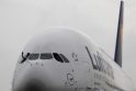 "Lufthansa" ir "Airbus" pradeda pirmuosius pasaulyje keleivinius skrydžius naudojant biokurą "Lufthansa" ir "Airbus" pradeda pirmuosius pasaulyje keleivinius skrydžius naudojant biokurą