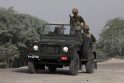 Indijos kariai užpuolė Pakistano karinį postą ir nukovė vieną karį