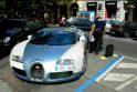 Kaip Čekijos policininkams sekėsi užblokuoti „Bugatti Veyron“ ratą?