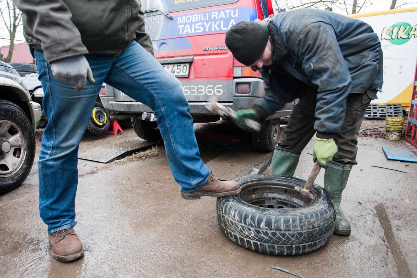 Kauniečio verslas - mobilus padangų montavimo servisas