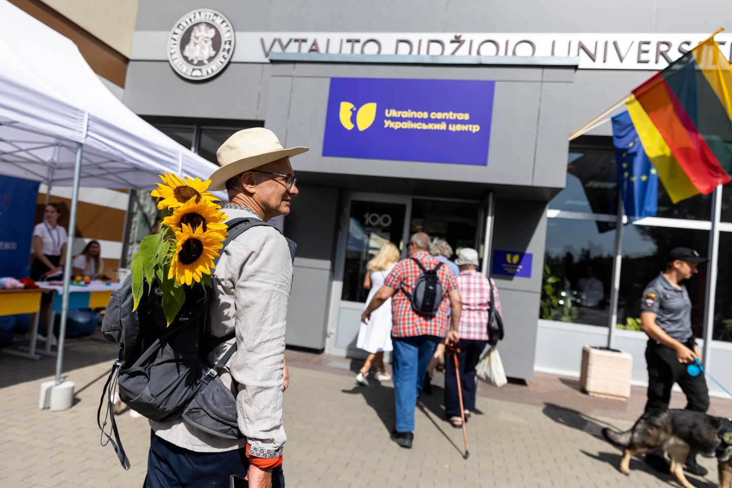 Prezidentas ir pirmoji ponia apsilankė Ukrainos centre Vilniuje