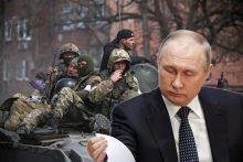 V. Putinas sąjungininkams reklamavo rusiškus ginklus: jie išbandyti mūšio lauke