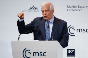 J. Borrellis: kitas taikos susitikimas turėtų vykti dalyvaujant Rusijai, bet ne jos sąlygomis