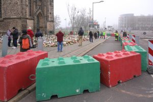 Dėl mirtino išpuolio kalėdinėje mugėje bus apklausti vokiečių saugumo ir žvalgybos vadovai