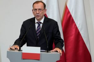 Lenkija absurdiškais vadina teiginius, kad vyko didelio masto sukčiavimas išduodant vizas