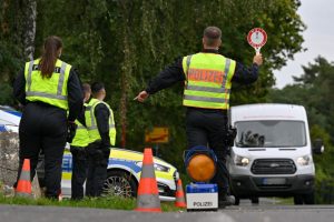 Vokietija griežtina kontrolę pasienyje su Lenkija ir Čekija