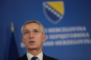 NATO vadovas parėmė Bosnijos ir Hercegovinos teritorinį vientisumą, pasmerkė Rusijos įtaką