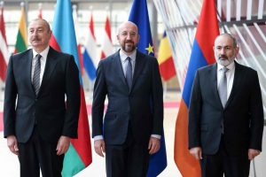 Azerbaidžanas sako esąs pasirengęs ES tarpininkaujamoms deryboms su Armėnija