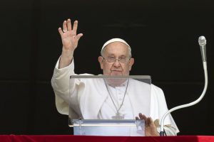 Popiežius prieš olimpiadą primena apie vienijančią sporto galią ir paliaubų poreikį