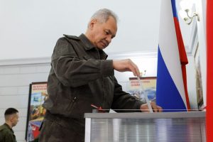 Rusijos CRK: dėl didelio rinkėjų aktyvumo sutriko internetinio balsavimo sistema