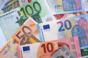 Valstybė pernai gavo beveik 1,4 mlrd. eurų viršplaninių pajamų