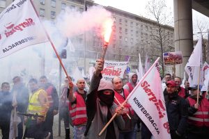 Lenkijos anglių kasėjai protestuoja prieš ES metano kiekio mažinimo taisykles