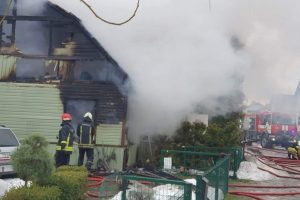 Per Kūčias – tragiškas gaisras Garliavoje: žuvo du žmonės