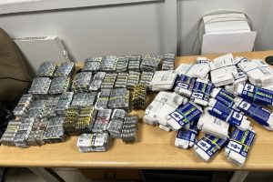 Automobilyje iš Baltarusijos – 7 kilogramai vaistų kontrabandos