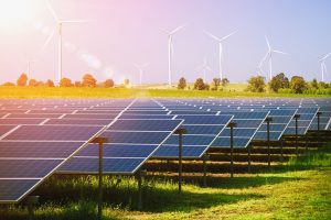 Valstybės kontrolė: elektros gamybos iš saulės ir vėjo plėtra nepakankama