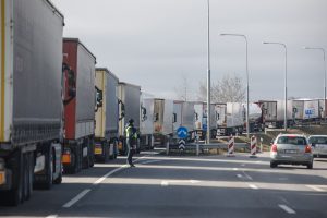 Viceministras: sunkusis transportas iki 18 tonų neturėtų būti stabdomas