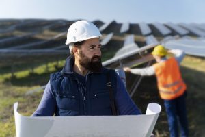 LEA: saulės elektrinių gamyba birželį išliko rekordinė