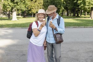 Apklausa: užtikrintai dėl savo senatvės jaučiasi ketvirtadalis gyventojų