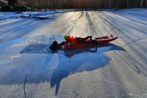 Apgaulingas ledas šiemet pražudė aštuonis žmones