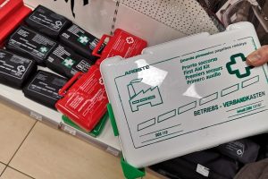 Žinia vairuotojams: nukeliamas naujų pirmosios pagalbos rinkinių įsigaliojimo terminas