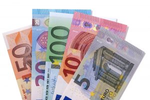 Kroatija gavo galutinį ES leidimą įsivesti eurą