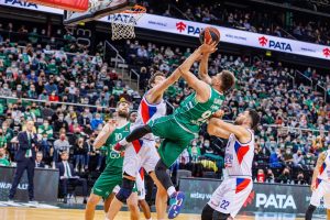 Nukraujavęs „Žalgiris“ Eurolygos čempionų nebijo