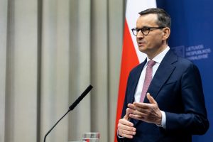 M. Morawieckis sako sieksiąs suformuoti visiškai kitokį ministrų kabinetą nei dabartinis